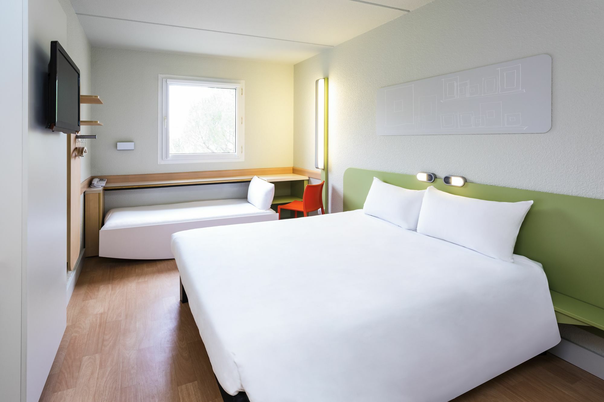 Ibis Budget Madrid Alcorcon Mostoles Ngoại thất bức ảnh